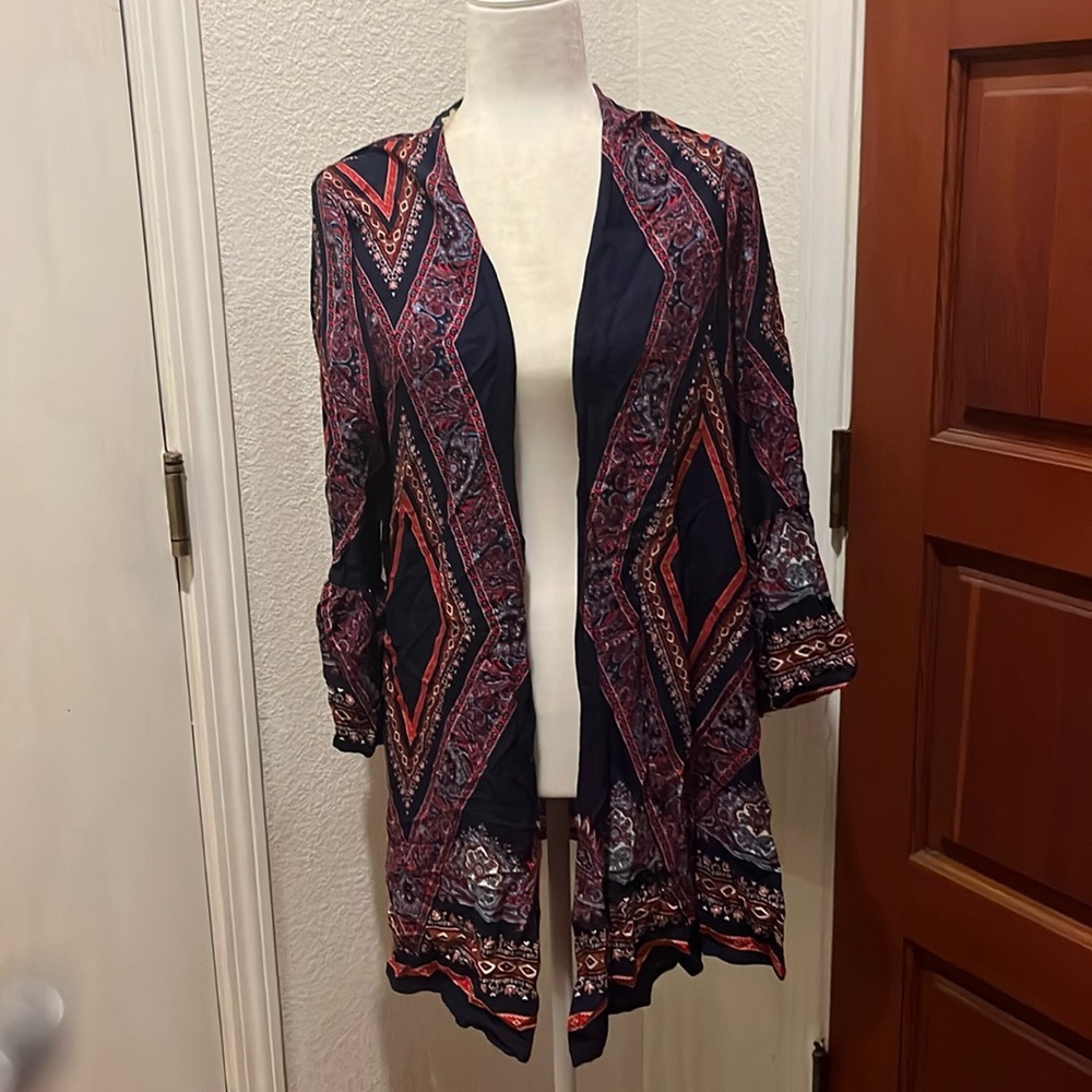 Short bell sleeved Kimono